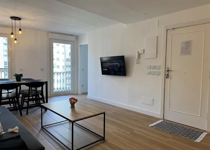 Apartamento Centro Reformado, Ave-vialia - Muy Centrico 5pax *